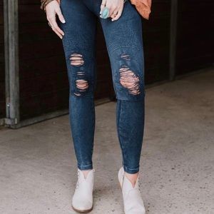 Three Bird Nest distressed leggings!